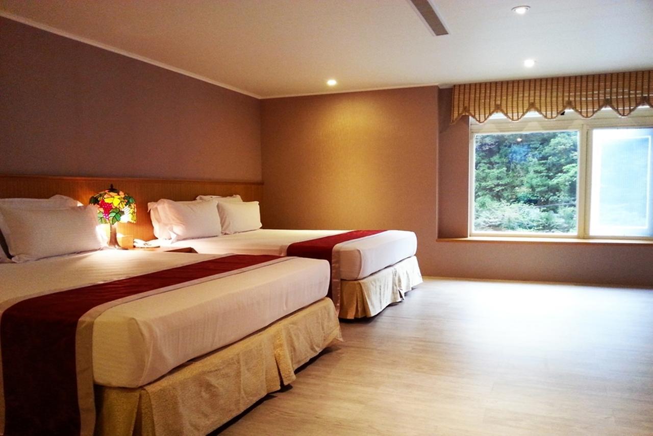 Yufuin Hot Spring Apartment Wulai Ngoại thất bức ảnh